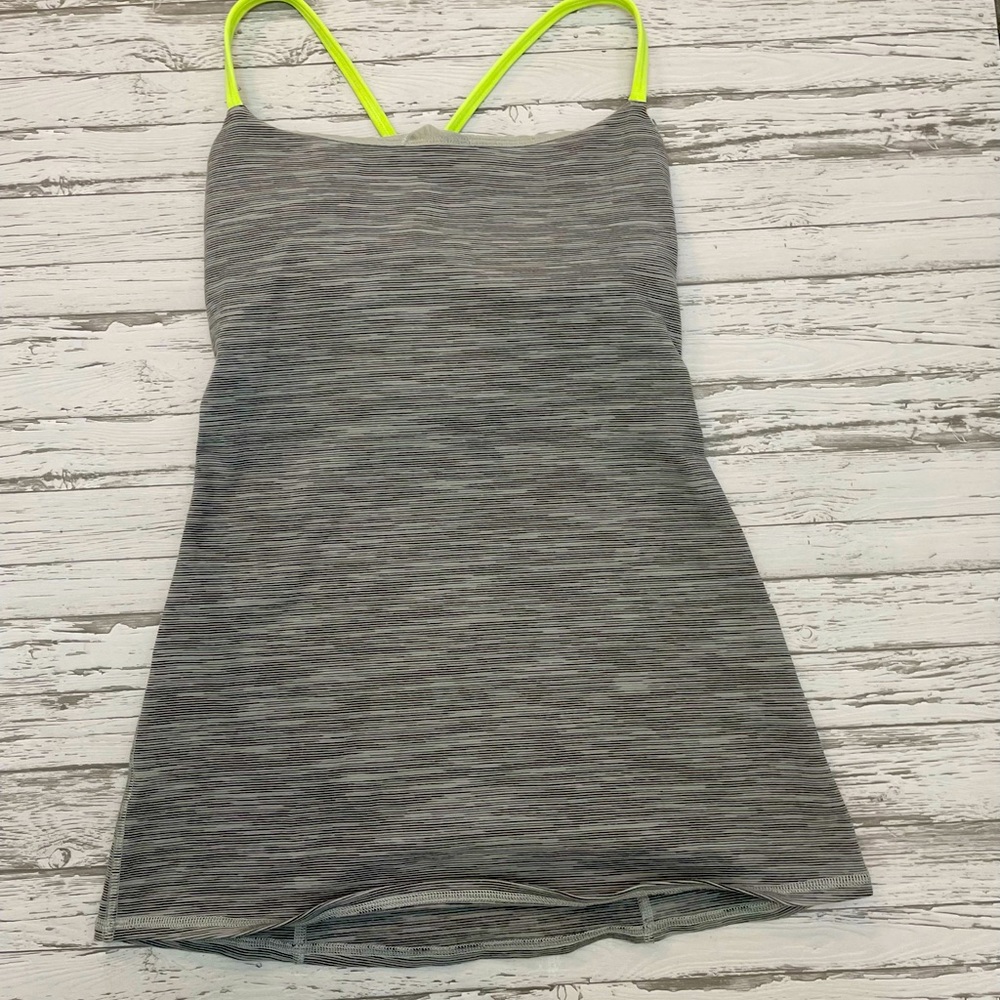 Lululemon tank